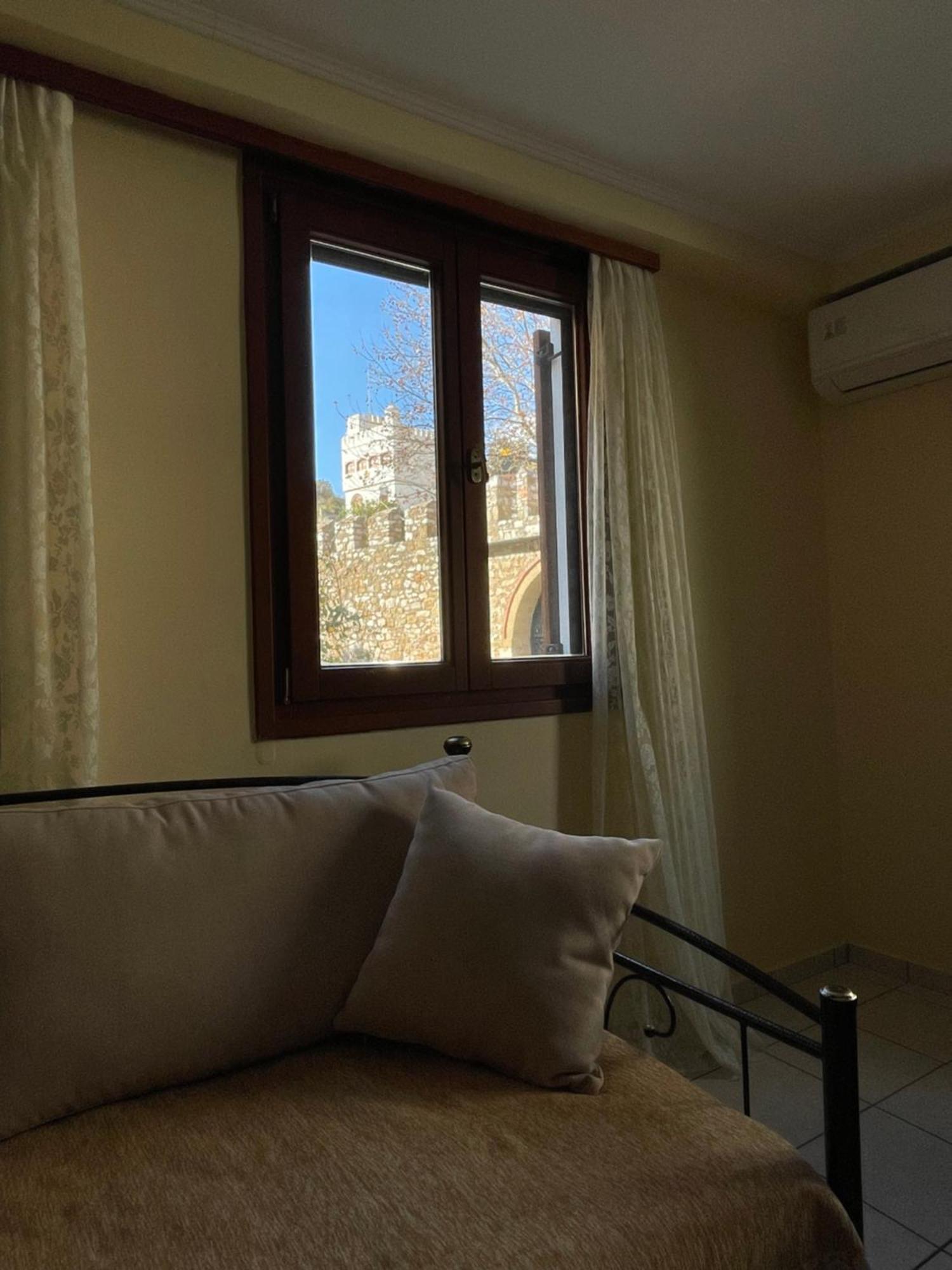 Οι Φωλίτσες Apartment นาฟปาคตอส ภายนอก รูปภาพ