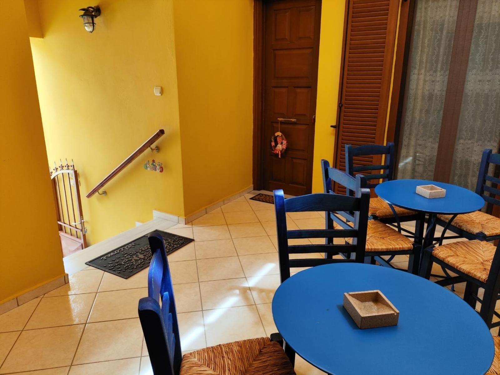 Οι Φωλίτσες Apartment นาฟปาคตอส ภายนอก รูปภาพ