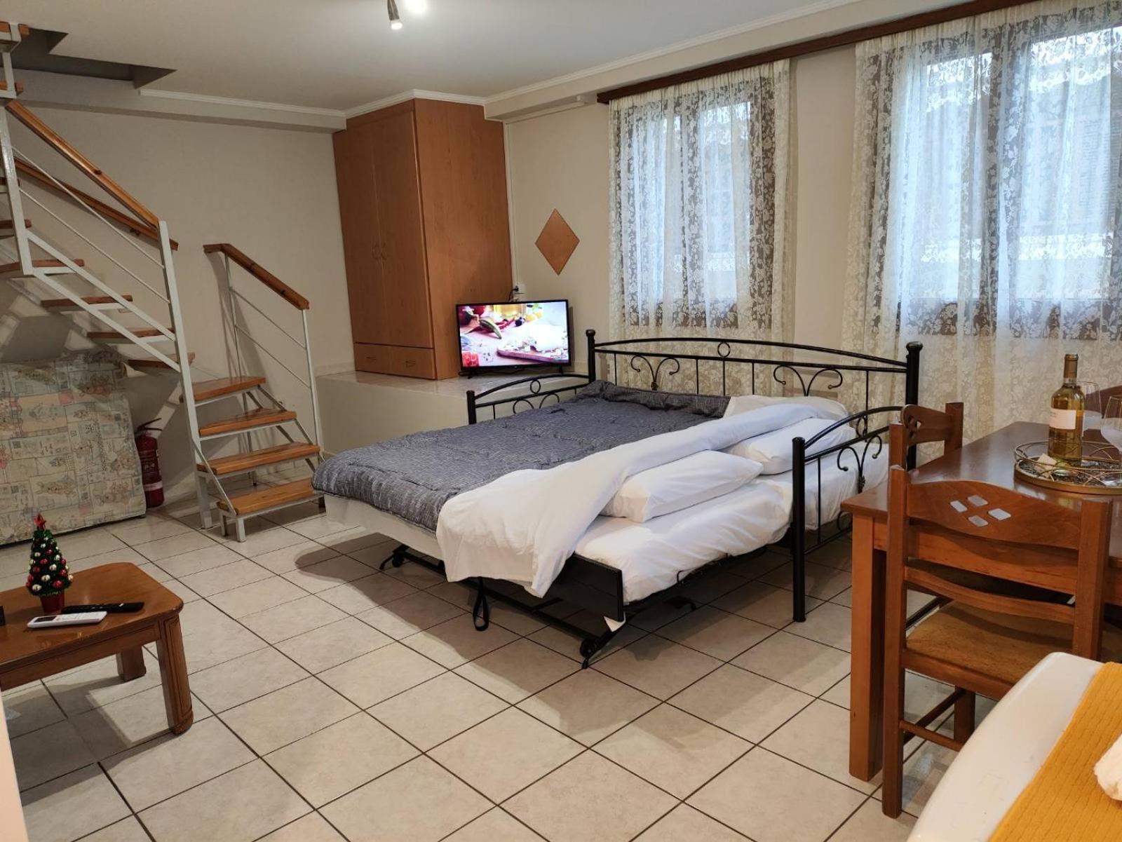 Οι Φωλίτσες Apartment นาฟปาคตอส ภายนอก รูปภาพ